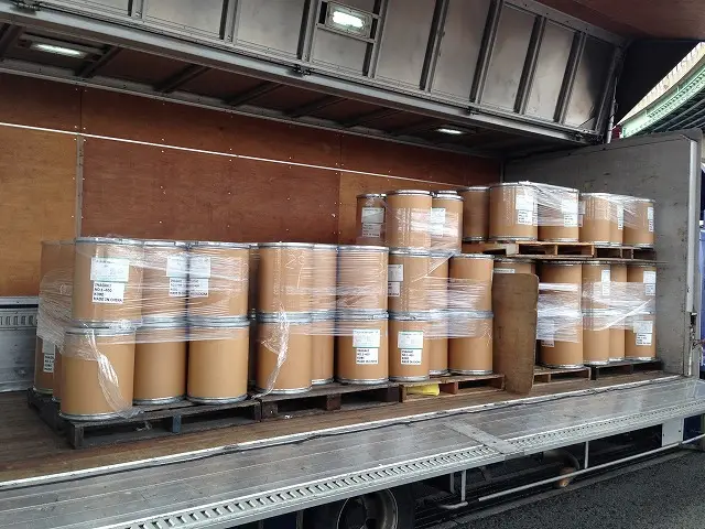 drum_cargo_truck_loading_operation